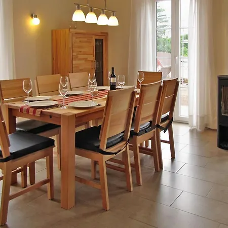 Ferienhaus Fischerhus بيت للعطل
